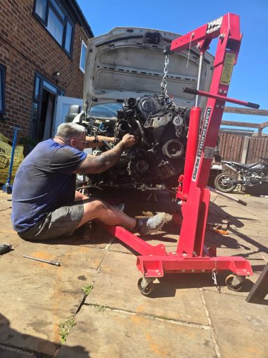 VW Caddy engine work